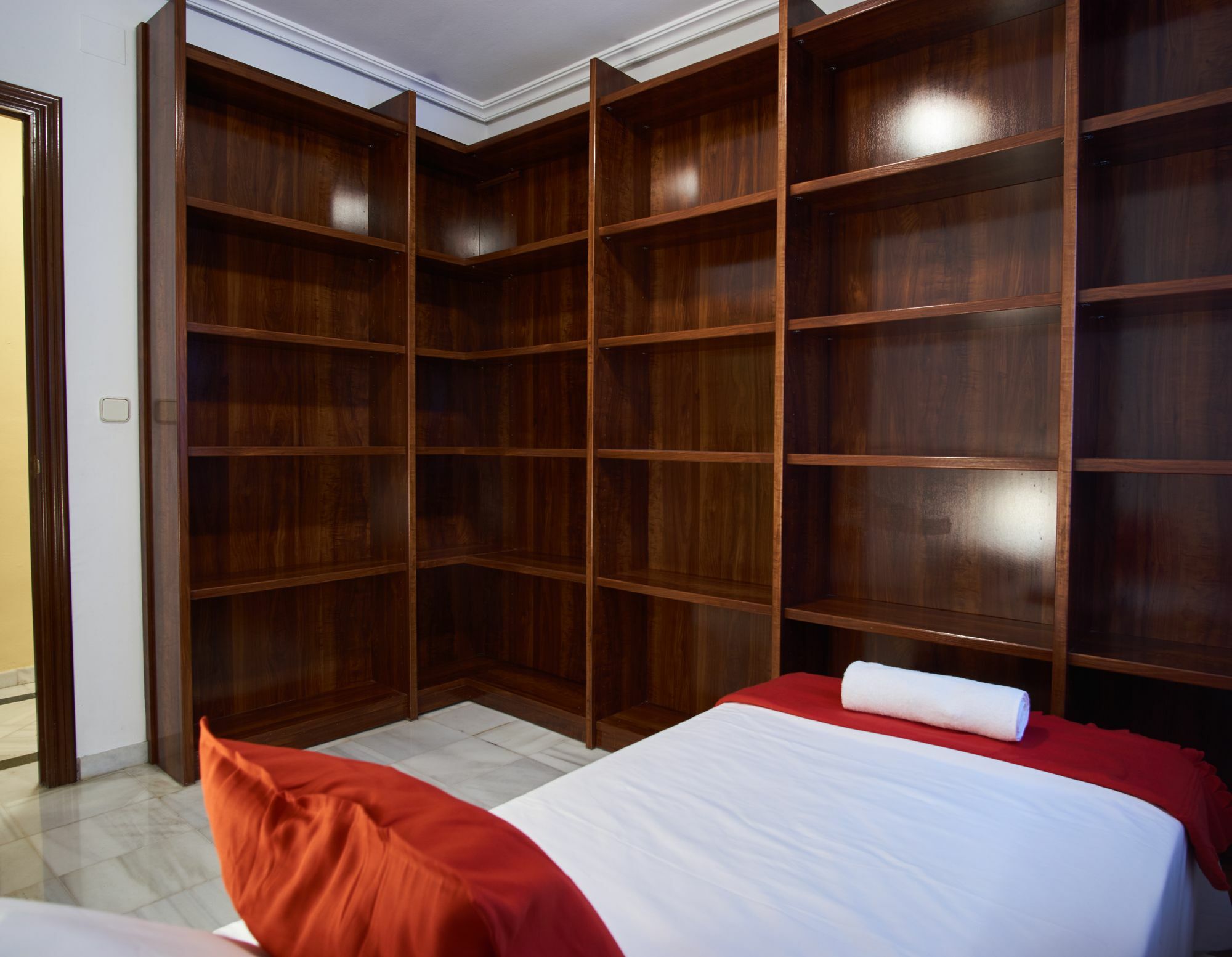 Amplio En Casco Historico Apartamento *